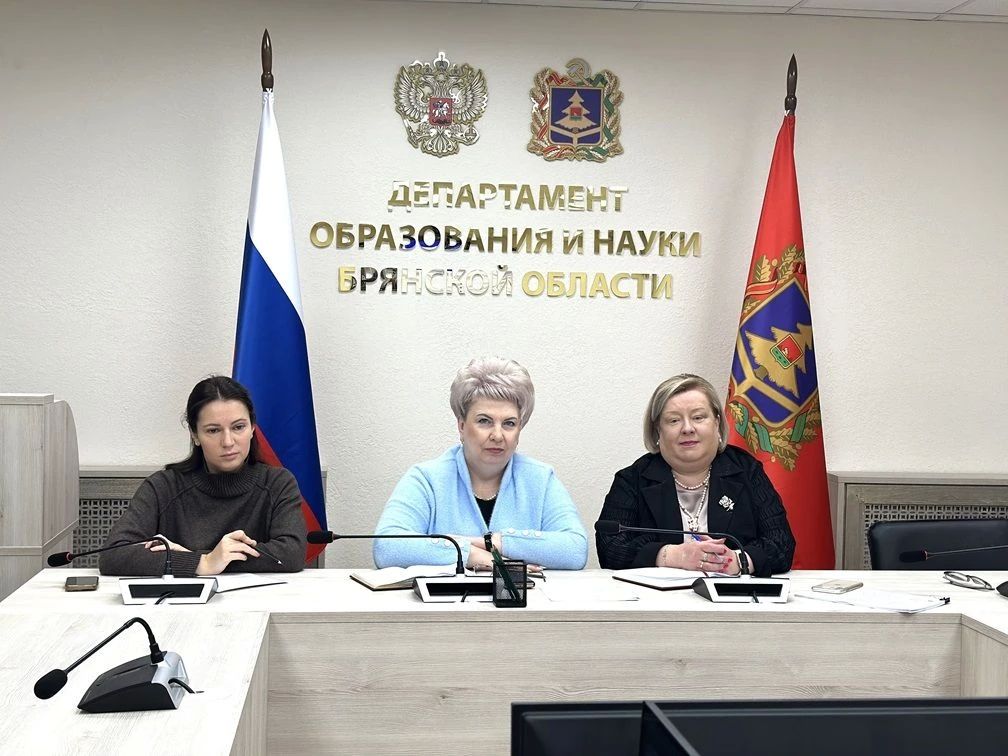 От факультатива к профессии: Минпросвещения России утвердило новую «Дорожную карту» развития психолого-педагогических классов до 2030 года