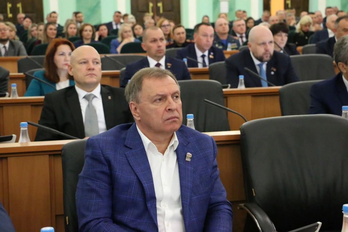 Валентин Суббот провел очередное заседание Брянской областной Думы, на котором рассмотрены более сорока вопросов Валентин Суббот провел очередное заседание Брянской областной Думы, на котором рассмотрены более сорока вопросов