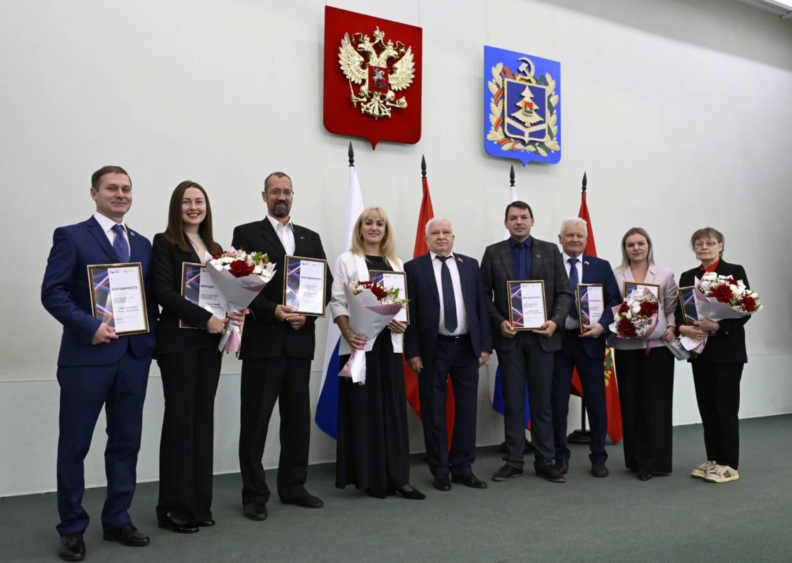24 сентября в Хрустальном зале Правительства Брянской области состоялось третье пленарное заседание Общественной палаты Брянской области VII созыва 24 сентября в Хрустальном зале Правительства Брянской области состоялось третье пленарное заседание Общественной палаты Брянской области VII созыва