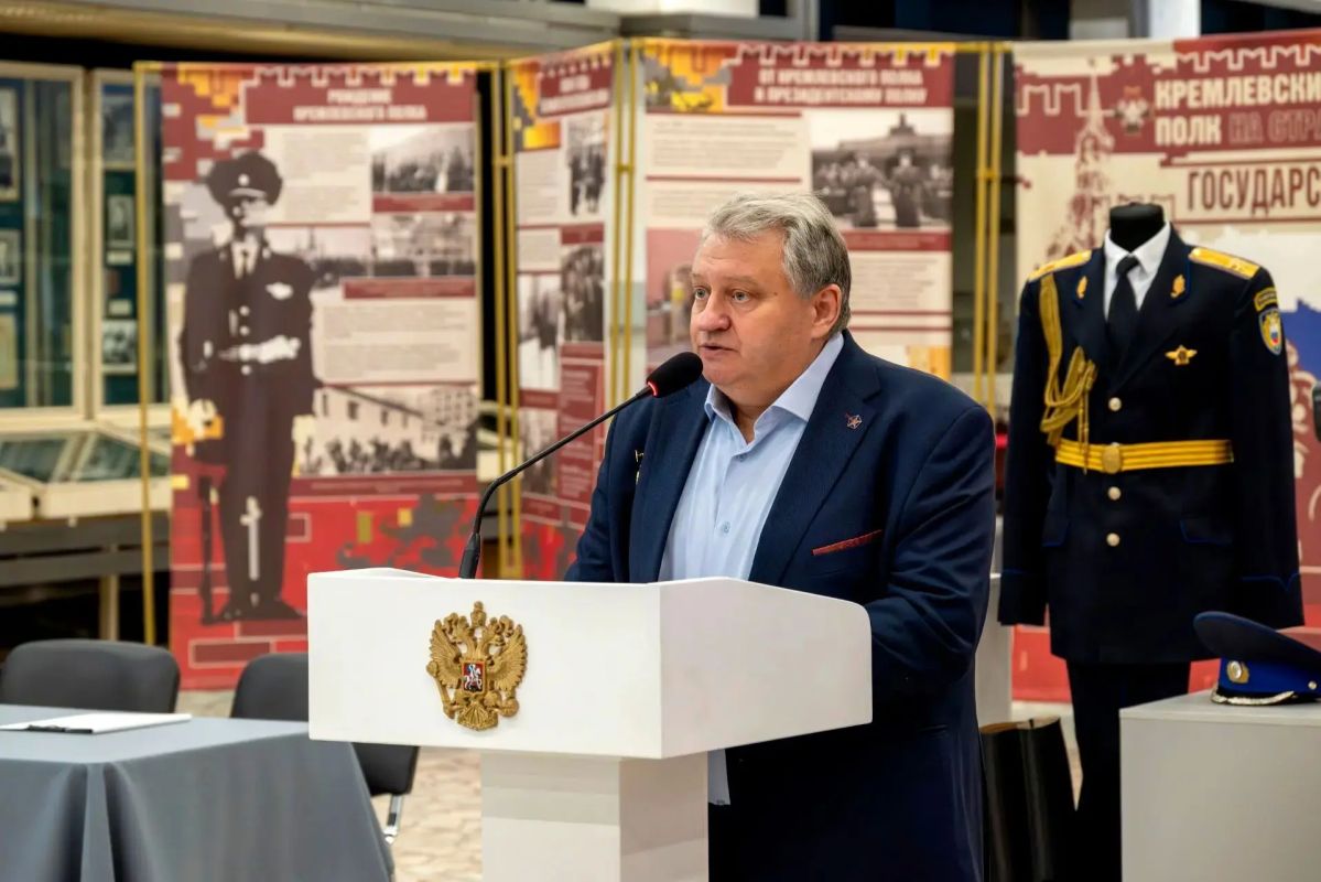 МУЗЕЮ ПЕРЕДАНЫ РЕЛИКВИИ ПРЕЗИДЕНТСКОГО ПОЛКА МУЗЕЮ ПЕРЕДАНЫ РЕЛИКВИИ ПРЕЗИДЕНТСКОГО ПОЛКА