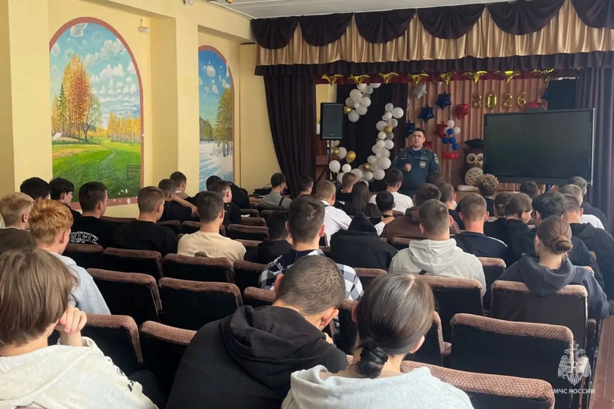 Пожарная безопасность в общежитии: студентам Унечского техникума напомнили о главных правилах Пожарная безопасность в общежитии: студентам Унечского техникума напомнили о главных правилах