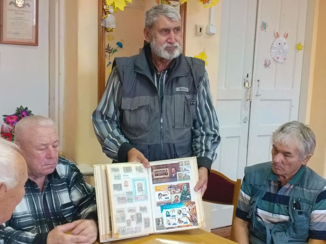 В соответствии с региональной программой "Активное долголетие в Брянской области" федерального проекта "Старшее поколение" национального проекта "Семья" в Центре социального обслуживания населения г. Новозыбкова и... В соответствии с региональной программой "Активное долголетие в Брянской области" федерального проекта "Старшее поколение" национального проекта "Семья" в Центре социального обслуживания населения г. Новозыбкова и...