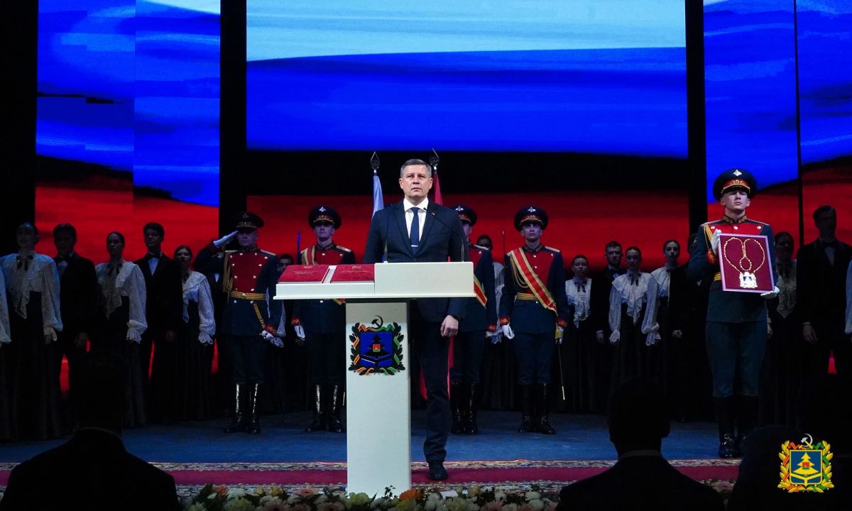 28 сентября Егор Ковальчук официально вступил в должность Губернатора Брянской области 28 сентября Егор Ковальчук официально вступил в должность Губернатора Брянской области