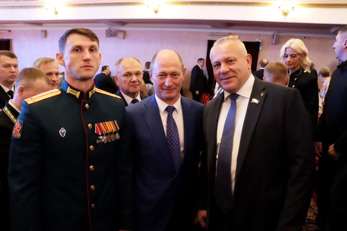 Знаменательное событие: Егор Ковальчук официально вступил в должность Губернатора Брянской области! Знаменательное событие: Егор Ковальчук официально вступил в должность Губернатора Брянской области!