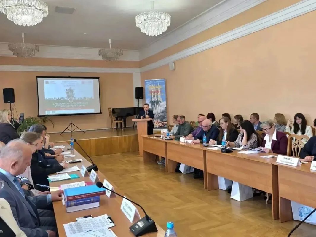 29 сентября 2026 г., в Брянской областной научной библиотеке им. Ф.И. Тютчева состоялась Межрегиональная научно-практическая конференция «Брянщина в годы Великой Отечественной войны 1941–1945 гг. Люди. События. Факты» 29 сентября 2026 г., в Брянской областной научной библиотеке им. Ф.И. Тютчева состоялась Межрегиональная научно-практическая конференция «Брянщина в годы Великой Отечественной войны 1941–1945 гг. Люди. События. Факты»