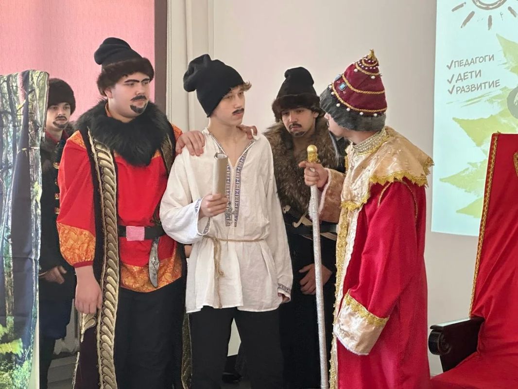 «Брянские сельские школы - это учебные учреждения с большой историей, многие из которых отметили вековой юбилей «Брянские сельские школы - это учебные учреждения с большой историей, многие из которых отметили вековой юбилей