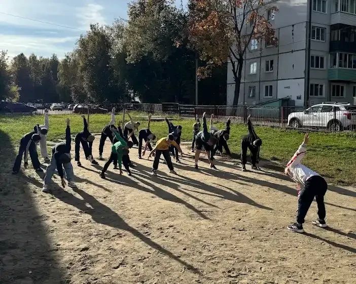 1 октября на спортивной площадке МБУ ДО СШОР по борьбе состоялся спортивный праздник «Активное долголетие»! Мероприятие прошло под открытым небом, а его участниками стали ученики школы и спортсмены СШОР по борьбе 1 октября на спортивной площадке МБУ ДО СШОР по борьбе состоялся спортивный праздник «Активное долголетие»! Мероприятие прошло под открытым небом, а его участниками стали ученики школы и спортсмены СШОР по борьбе