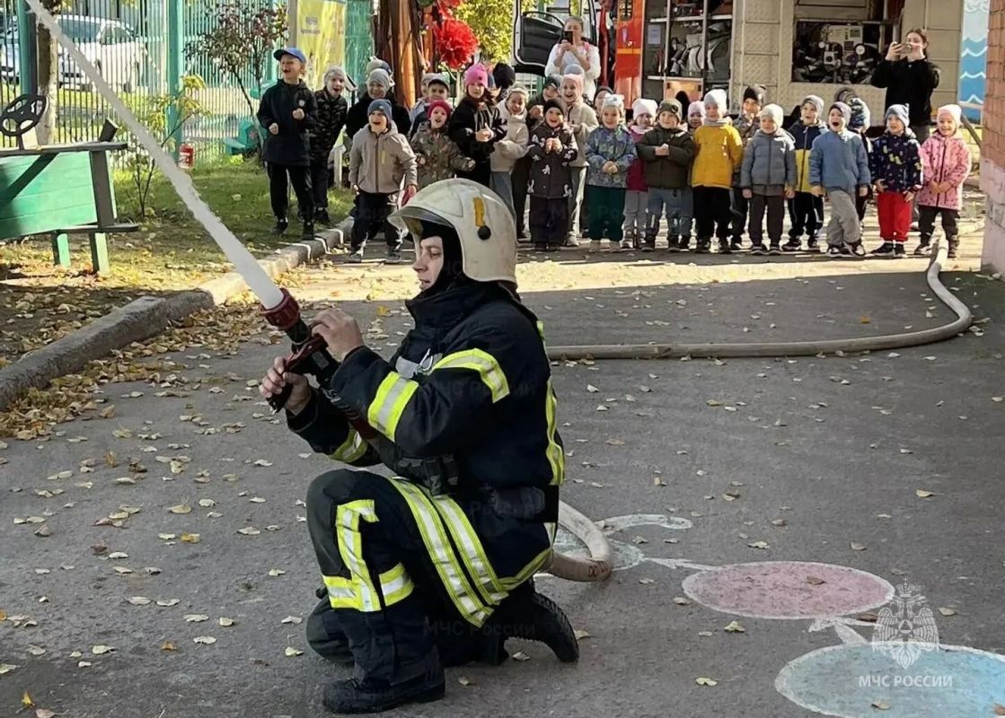 В Брянске прошли пожарно-тактические занятия на объектах дошкольного образования