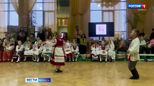 Брянск собрал солистов из семи регионов на конкурсе живой русской пляски "Танцы-брянцы"