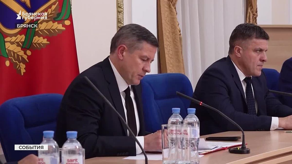 Новый зам и контроль обращений: Егор Ковальчук провёл заседание правительства