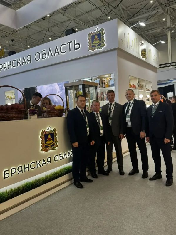 Рабочая поездка в Москву!. Сегодня вместе с заместителем главы администрации Брянского района Владимиром Черновым принимаем участие в XXVIII Российской агропромышленной выставке «Золотая осень» Рабочая поездка в Москву!. Сегодня вместе с заместителем главы администрации Брянского района Владимиром Черновым принимаем участие в XXVIII Российской агропромышленной выставке «Золотая осень»