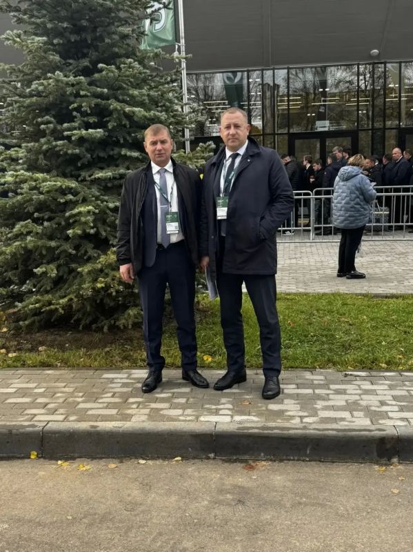 Рабочая поездка в Москву!. Сегодня вместе с заместителем главы администрации Брянского района Владимиром Черновым принимаем участие в XXVIII Российской агропромышленной выставке «Золотая осень» Рабочая поездка в Москву!. Сегодня вместе с заместителем главы администрации Брянского района Владимиром Черновым принимаем участие в XXVIII Российской агропромышленной выставке «Золотая осень»