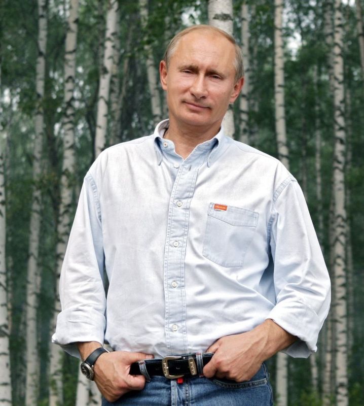 Инна Мухина: Сегодня свой день рождения отмечает лидер Великой России Владимир Путин!