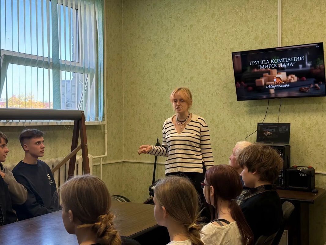 7 октября для учащихся Навлинского района состоялась поездка проекта «Больше, чем путешествие: Брянская область» 7 октября для учащихся Навлинского района состоялась поездка проекта «Больше, чем путешествие: Брянская область»