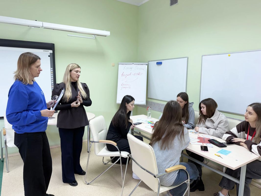 Кадровый центр «Работа России» города Брянска продолжает активную работу с молодежью Кадровый центр «Работа России» города Брянска продолжает активную работу с молодежью