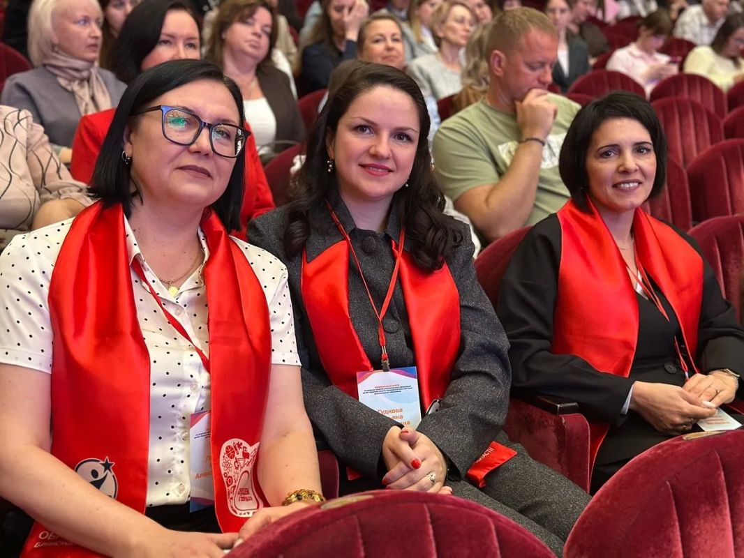 Работа форума продолжилась тематическими секциями Работа форума продолжилась тематическими секциями