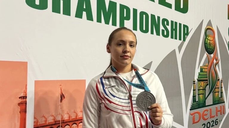 Брянская спортсменка Альянова завоевала серебро чемпионата мира по гиревому спорту