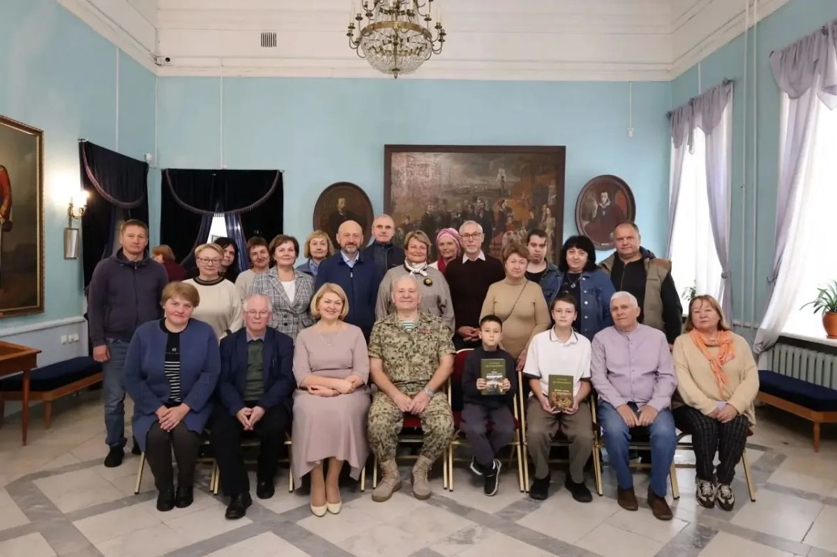 В МУЗЕЕ-ЗАПОВЕДНИКЕ ОТМЕТИЛИ ДЕНЬ РОЖДЕНИЯ ФЕДОРА ФЕДОРОВИЧА ТЮТЧЕВА В МУЗЕЕ-ЗАПОВЕДНИКЕ ОТМЕТИЛИ ДЕНЬ РОЖДЕНИЯ ФЕДОРА ФЕДОРОВИЧА ТЮТЧЕВА