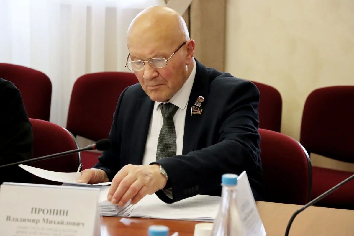 Комитет по образованию, науке, культуре и СМИ под руководством Николая Бардадына поддержал кандидатуры лучших представителей педагогического сообщества региона на присвоение почетного звания «Заслуженный работник... Комитет по образованию, науке, культуре и СМИ под руководством Николая Бардадына поддержал кандидатуры лучших представителей педагогического сообщества региона на присвоение почетного звания «Заслуженный работник...