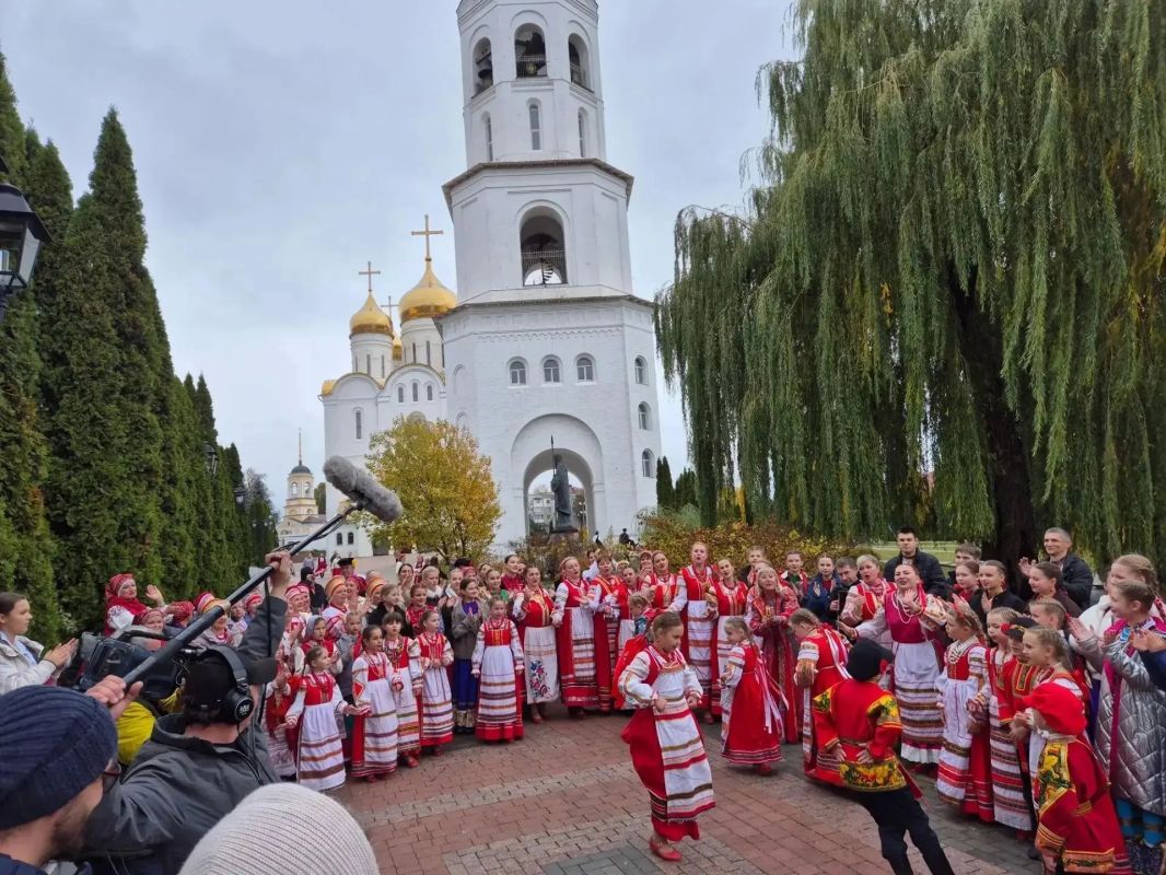В Брянске прошли съёмки программы «Играй, гармонь любимая!» В Брянске прошли съёмки программы «Играй, гармонь любимая!»