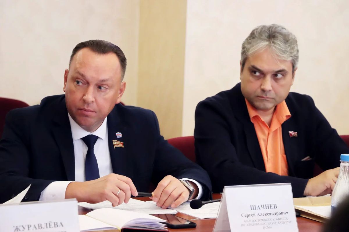 Комитет по образованию, науке, культуре и СМИ под руководством Николая Бардадына поддержал кандидатуры лучших представителей педагогического сообщества региона на присвоение почетного звания «Заслуженный работник... Комитет по образованию, науке, культуре и СМИ под руководством Николая Бардадына поддержал кандидатуры лучших представителей педагогического сообщества региона на присвоение почетного звания «Заслуженный работник...