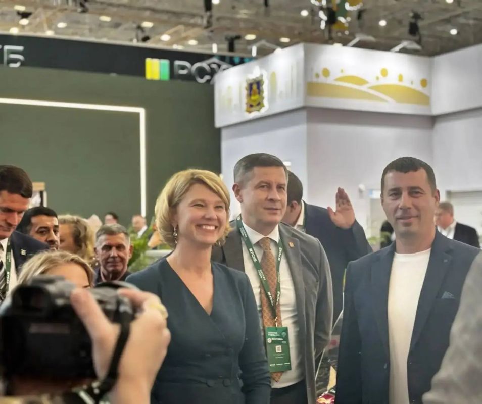 В рамках XXVIII агропромышленной выставки «Золотая осень – 2026», прошедшей с 7 по 10 октября в «Тимирязев Центре» и посвящённой технологиям эффективного роста, высокий интерес вызвали достижения Брянской области в сфере...