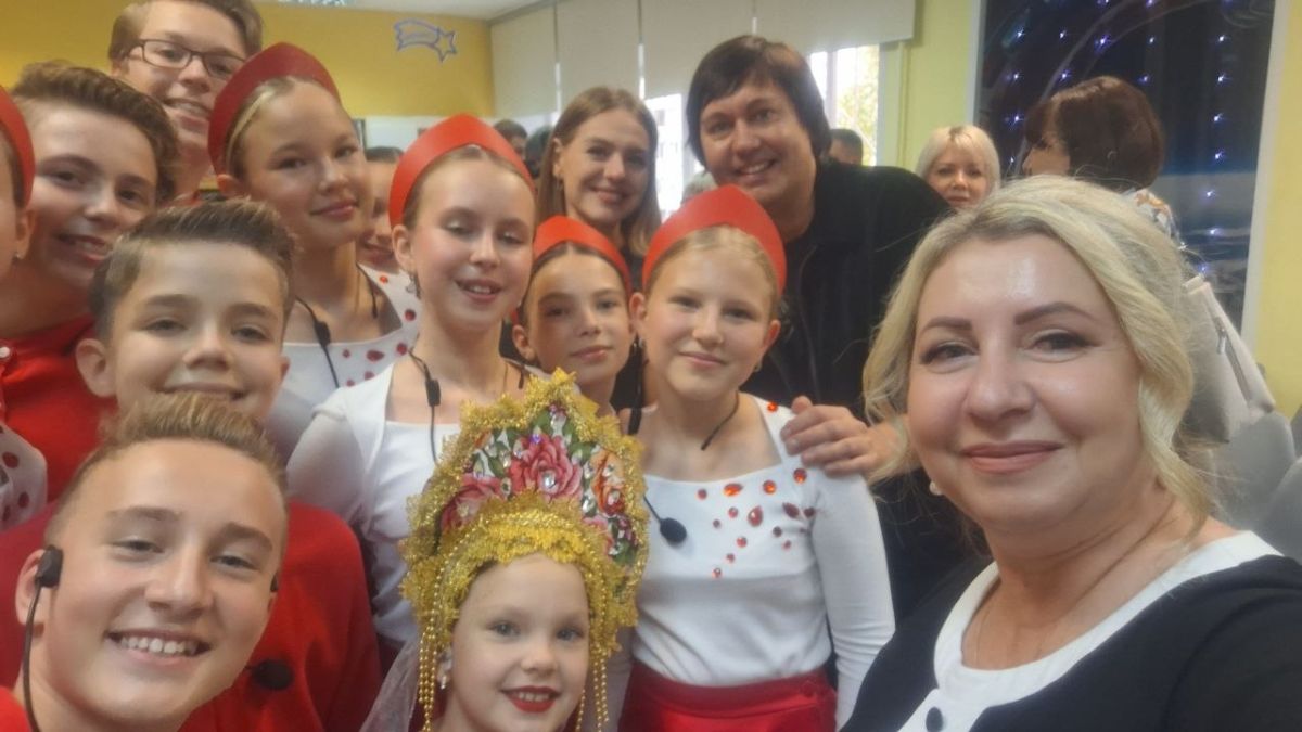 Инна Мухина: Сегодня в Брянской областной детской библиотеке состоялось открытие первого культурно-просветительского центра «Вечный двигатель», созданного в рамках федерального проекта «Семейные ценности и инфраструктура... Инна Мухина: Сегодня в Брянской областной детской библиотеке состоялось открытие первого культурно-просветительского центра «Вечный двигатель», созданного в рамках федерального проекта «Семейные ценности и инфраструктура...