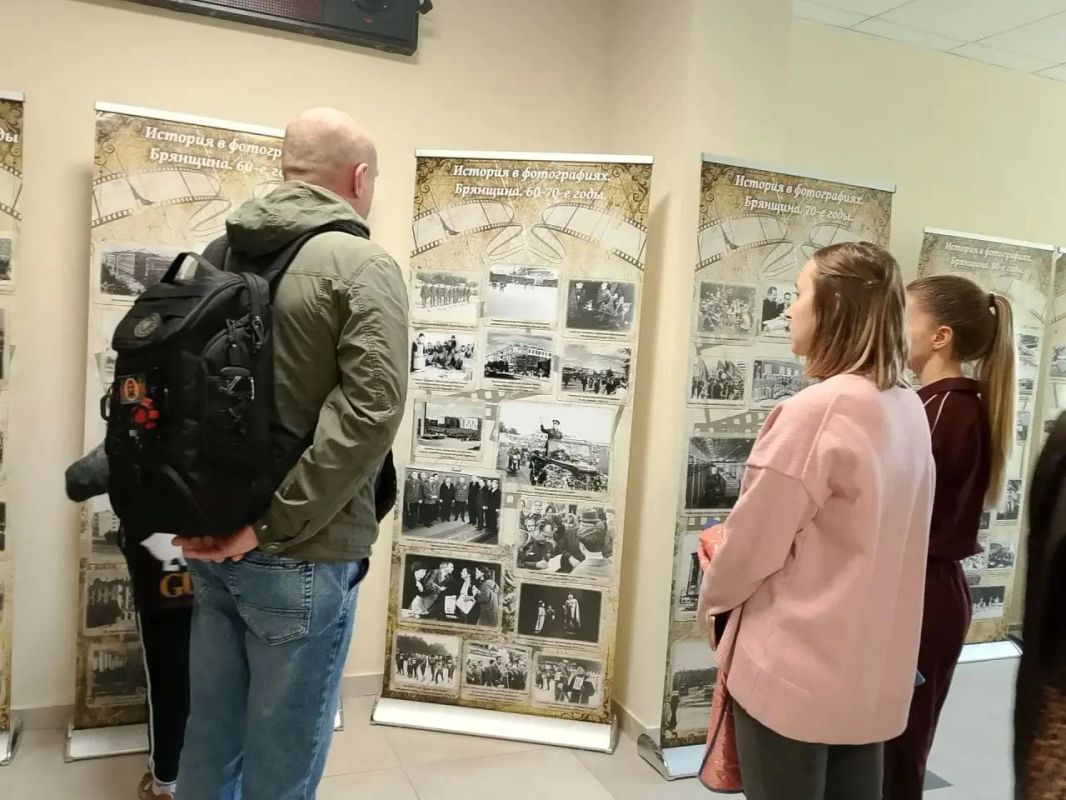 История в фотографиях: в МБУДО «Детская школа искусств №10» открыта выставка Государственного архива Брянской области! История в фотографиях: в МБУДО «Детская школа искусств №10» открыта выставка Государственного архива Брянской области!
