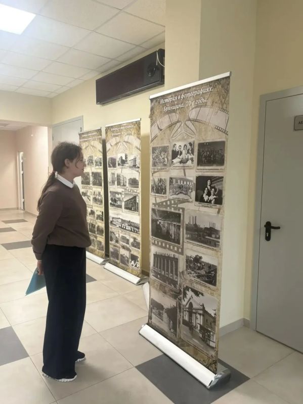 История в фотографиях: в МБУДО «Детская школа искусств №10» открыта выставка Государственного архива Брянской области! История в фотографиях: в МБУДО «Детская школа искусств №10» открыта выставка Государственного архива Брянской области!