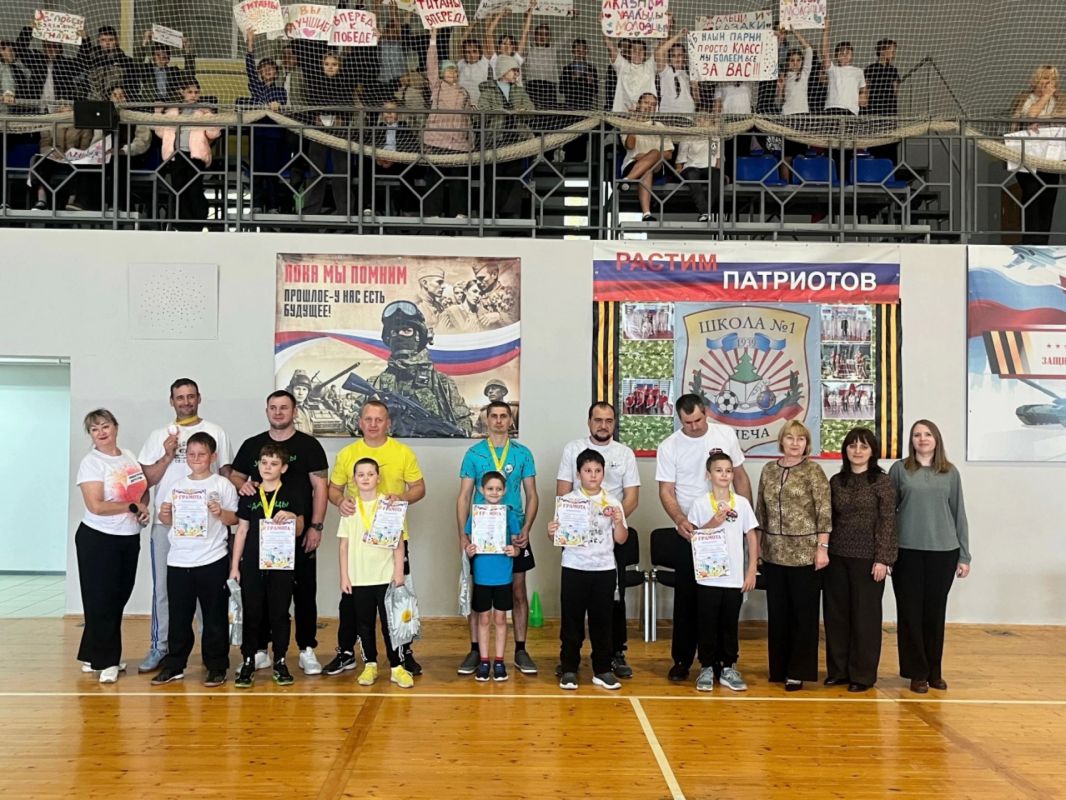 16 октября 2026 года, в преддверие Дня отца, который ежегодно отмечается в третье воскресенье октября, специалисты отделения помощи семье, женщинам и детям, оказавшимся в трудной жизненной ситуации ГБУ КЦСОН Унечского района... 16 октября 2026 года, в преддверие Дня отца, который ежегодно отмечается в третье воскресенье октября, специалисты отделения помощи семье, женщинам и детям, оказавшимся в трудной жизненной ситуации ГБУ КЦСОН Унечского района...