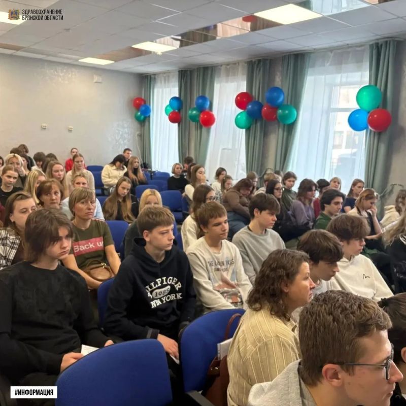 День открытых дверей состоялся в медицинском техникуме имени ак. Н. М. Амосова День открытых дверей состоялся в медицинском техникуме имени ак. Н. М. Амосова