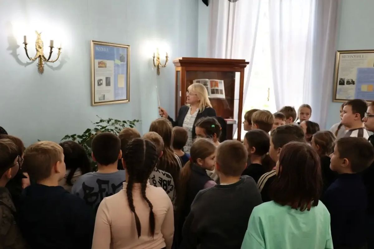 22 октября 2026 г., в музее-заповеднике Ф.И. Тютчева «Овстуг» открылась выставка «Знакомый ваш Сергей Есенин» 22 октября 2026 г., в музее-заповеднике Ф.И. Тютчева «Овстуг» открылась выставка «Знакомый ваш Сергей Есенин»