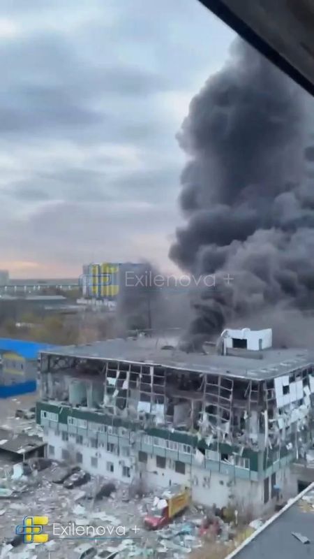 Противник публикует фото последствий прилета крылатых ракет по предприятию "Протон-Электротекс" в Орле