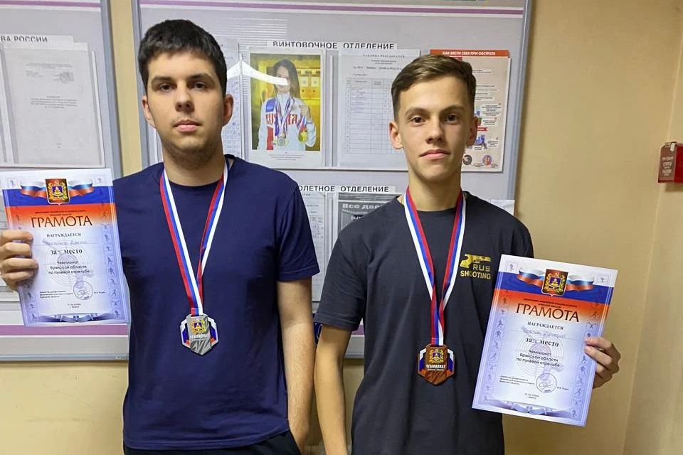 С 21 по 23 октября 2026 года, в стрелковом тире Губернаторского дворца им. Ю.А. Гагарина прошел Чемпионат Брянской области по пулевой стрельбе. В соревнованиях приняли участие 58 спортсменов, которые состязались в двух...