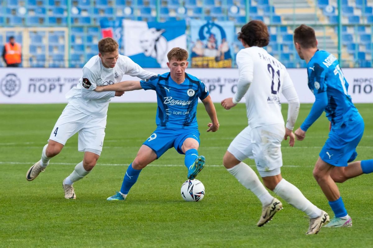Егор Ковальчук: Брянское «Динамо» одержало победу со счётом 1-0 над астраханским «Волгарем» Егор Ковальчук: Брянское «Динамо» одержало победу со счётом 1-0 над астраханским «Волгарем»
