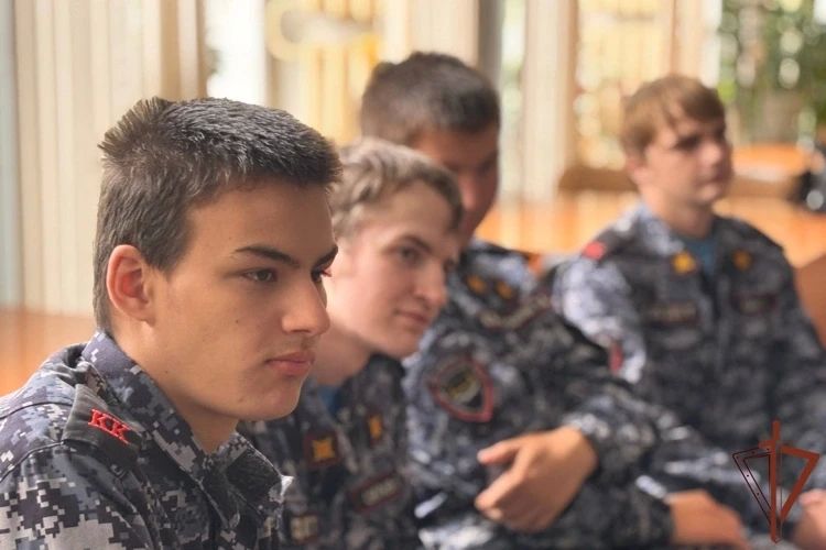 Росгвардейцы продолжают проводить патриотические мероприятия в регионах Центральной России Росгвардейцы продолжают проводить патриотические мероприятия в регионах Центральной России