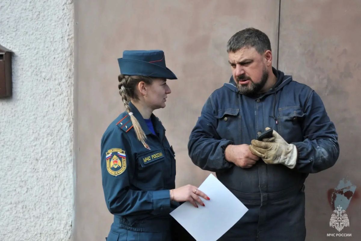 Безопасность прежде всего: в Брянске прошел профилактический рейд в жилом секторе Безопасность прежде всего: в Брянске прошел профилактический рейд в жилом секторе