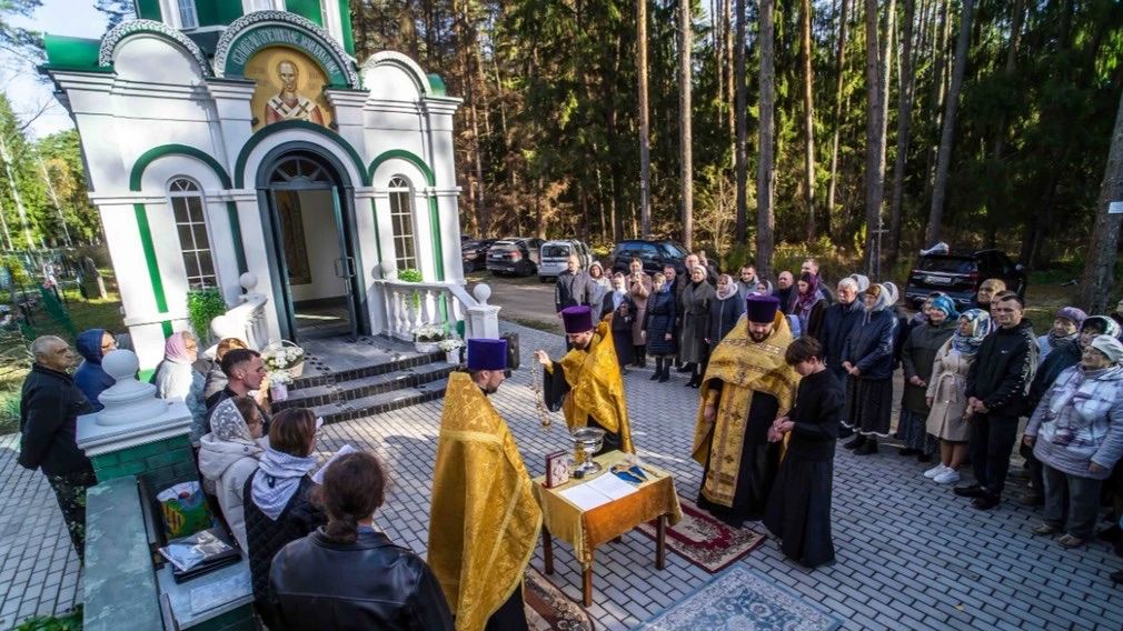 В Брянской области освятили новую часовню Николая Чудотворца