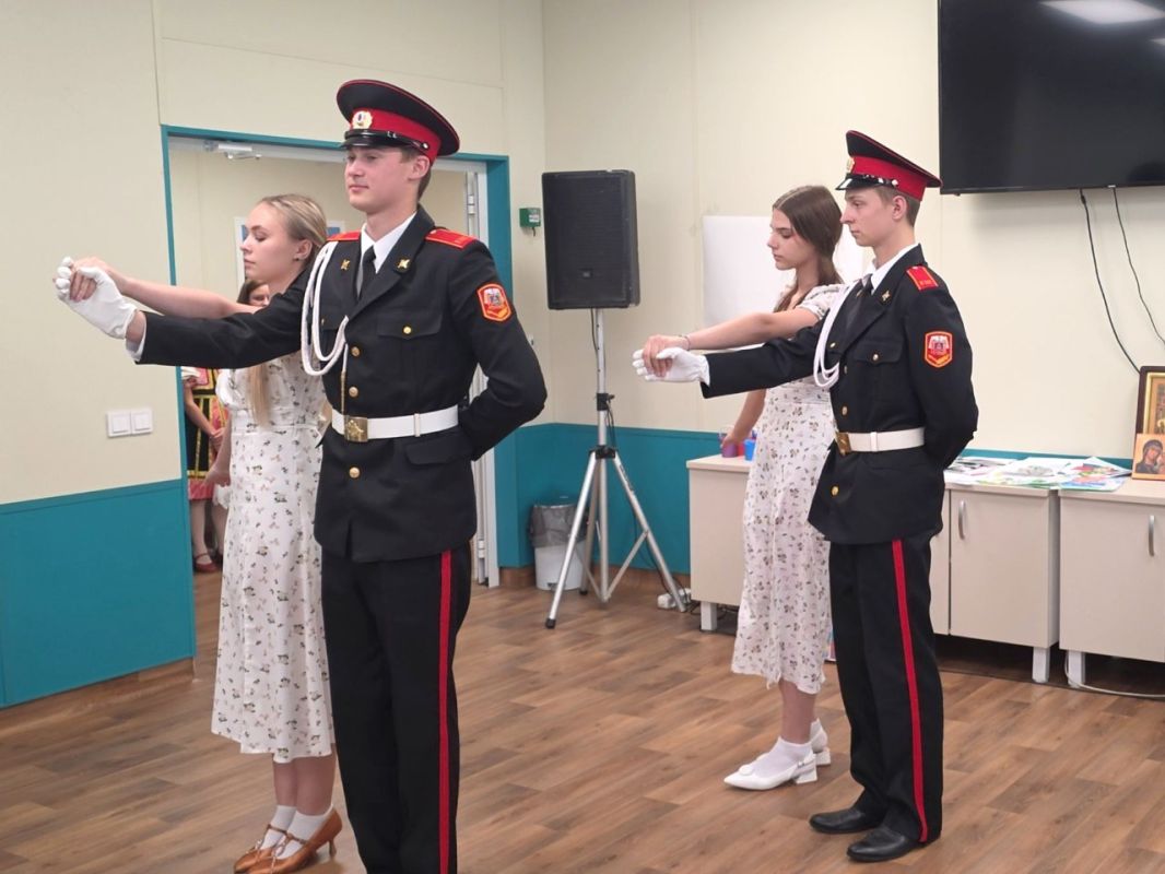 В Брянской области в преддверии Дня народного единства сотрудниками регионального следственного управления СК России организован концерт в военном госпитале В Брянской области в преддверии Дня народного единства сотрудниками регионального следственного управления СК России организован концерт в военном госпитале