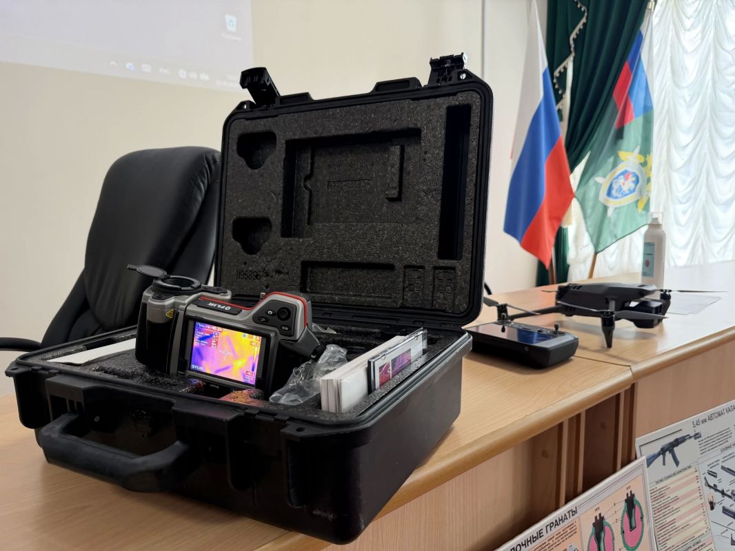 В следственном управлении СК России по Брянской области проведено профориентационное занятие с учащимися гимназии и ВУЗа В следственном управлении СК России по Брянской области проведено профориентационное занятие с учащимися гимназии и ВУЗа