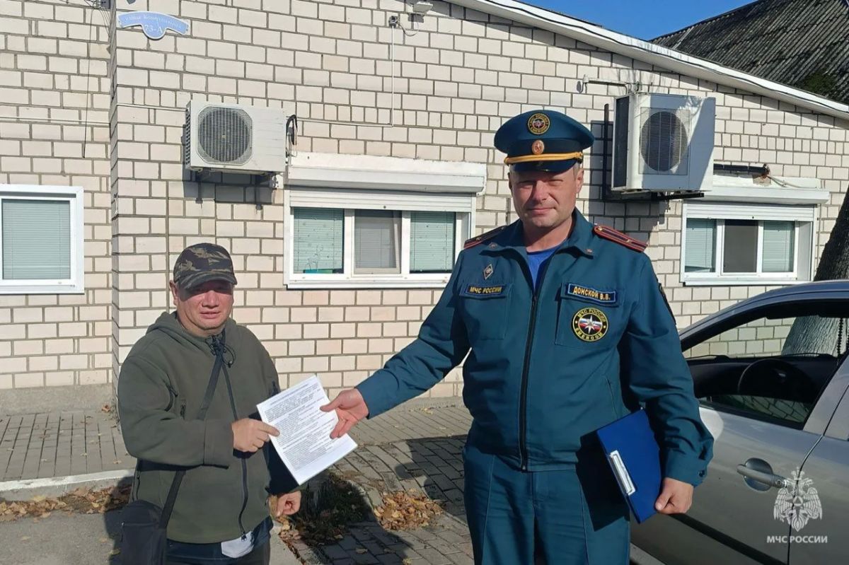 Профилактика в частном секторе: в Злынковском районе проводят противопожарные инструктажи Профилактика в частном секторе: в Злынковском районе проводят противопожарные инструктажи