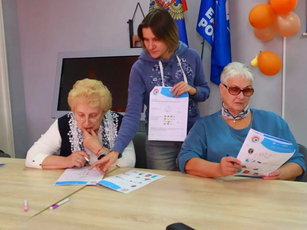 В рамках Недели финансовой грамотности в комплексном центре Навлинского района для членов клуба «Активное долголетие» состоялось увлекательное мероприятие – «Финансовые термины и кроссворды» В рамках Недели финансовой грамотности в комплексном центре Навлинского района для членов клуба «Активное долголетие» состоялось увлекательное мероприятие – «Финансовые термины и кроссворды»