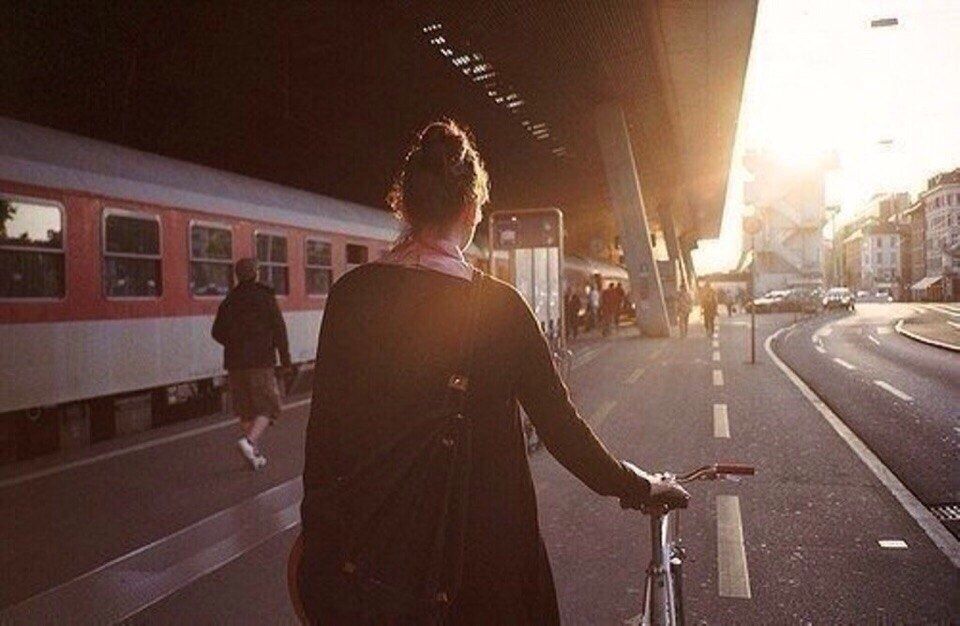 Как подросткам в 2025 году легально покинуть родительский дом