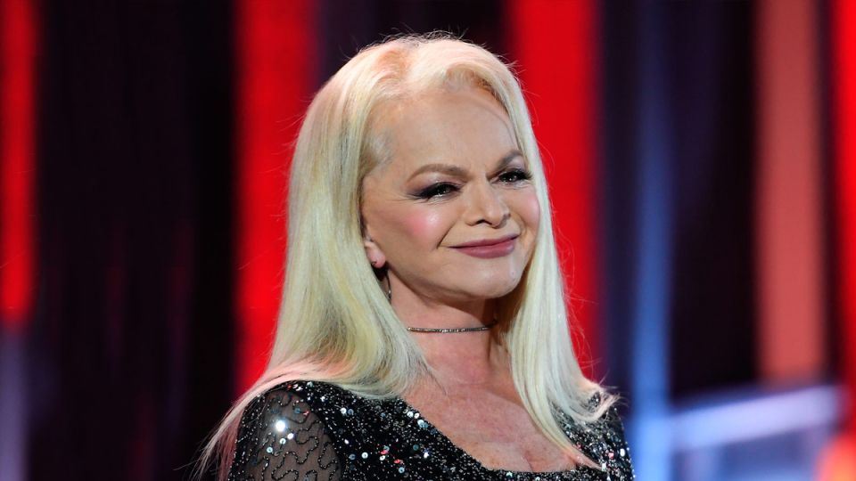 Запутанная история с квартирой Ларисы Долиной: кто на самом деле пострадал?