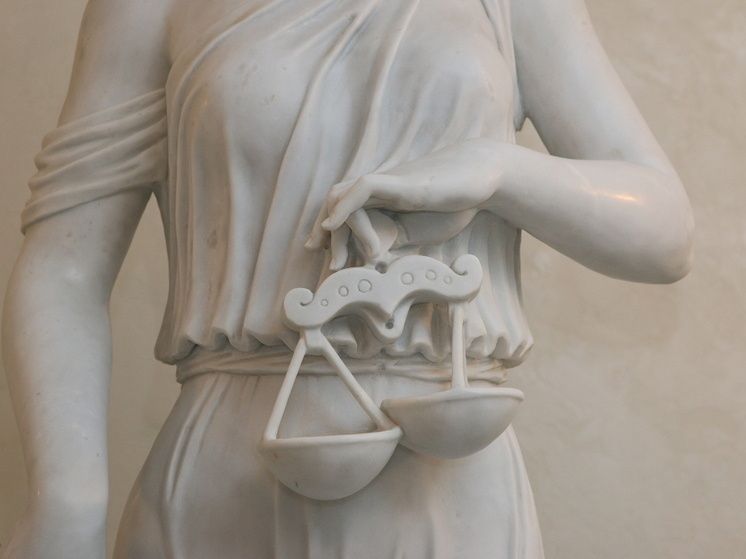 Росфинмониторинг обновляет список: более 700 человек исключены из перечня экстремистов