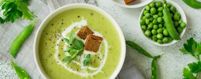 Нежный суп-пюре из брокколи и зеленого горошка: здоровое наслаждение на вашем столе